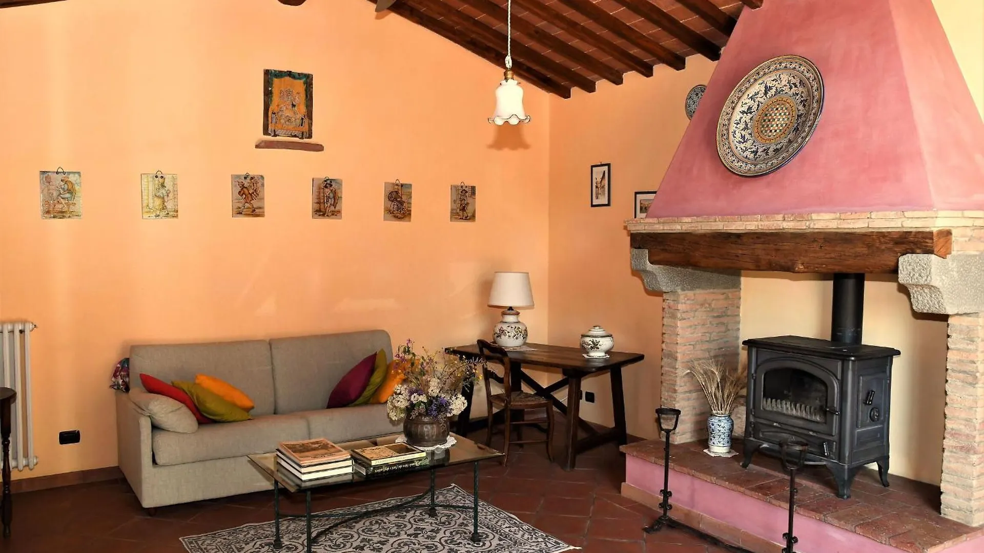 Podere Casato 2 Hills View, Pool, Wifi Tuscany Apartment Montespertoli
